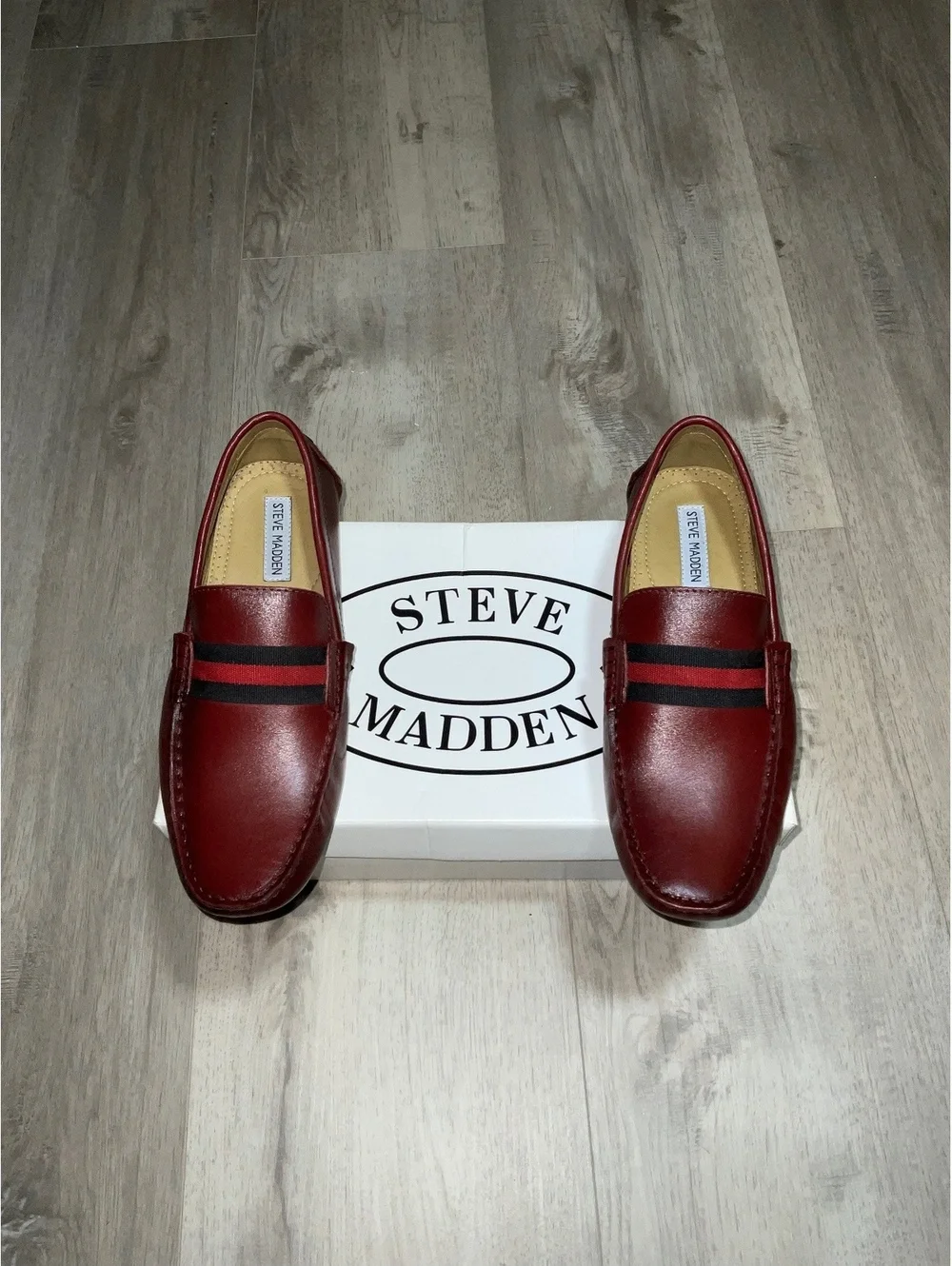 Steve Madden Bare Red Leather Loafers Size 7.5 D